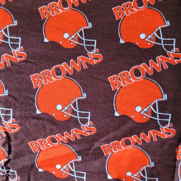 VINTAGE N.F. L. Cleveland Brown Football Cotton FLANNEL Fabric - PER YARD - Picture 1 of 1